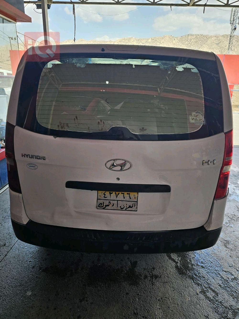Hyundai H-1
